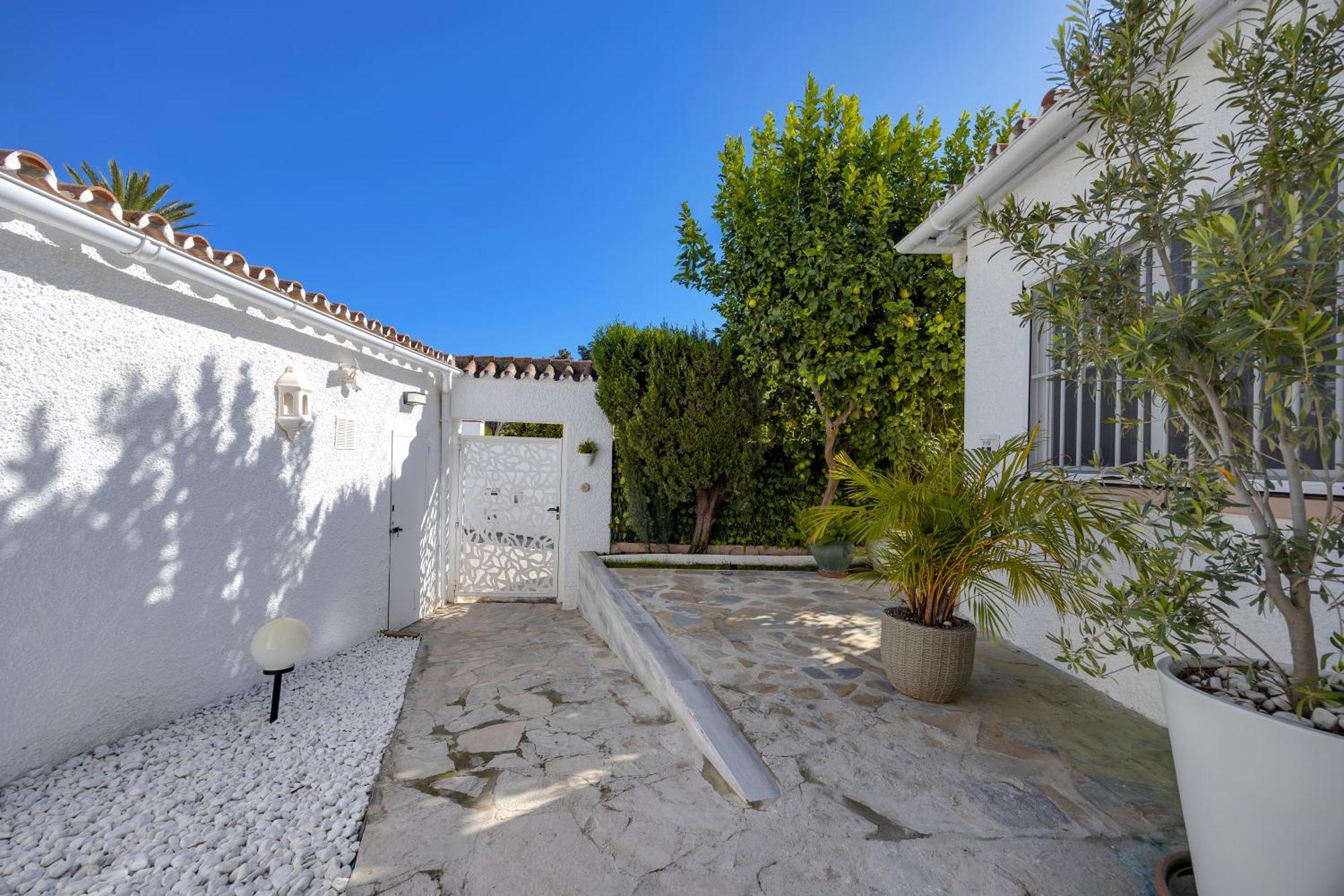 Villa Casacara Marbella Beachside Costabella -Spain 외부 사진