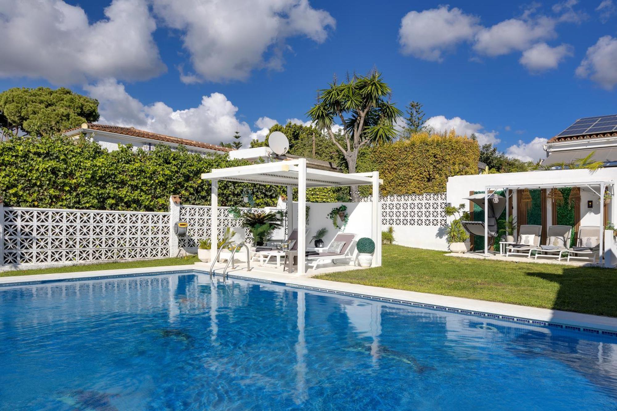 Villa Casacara Marbella Beachside Costabella -Spain 외부 사진