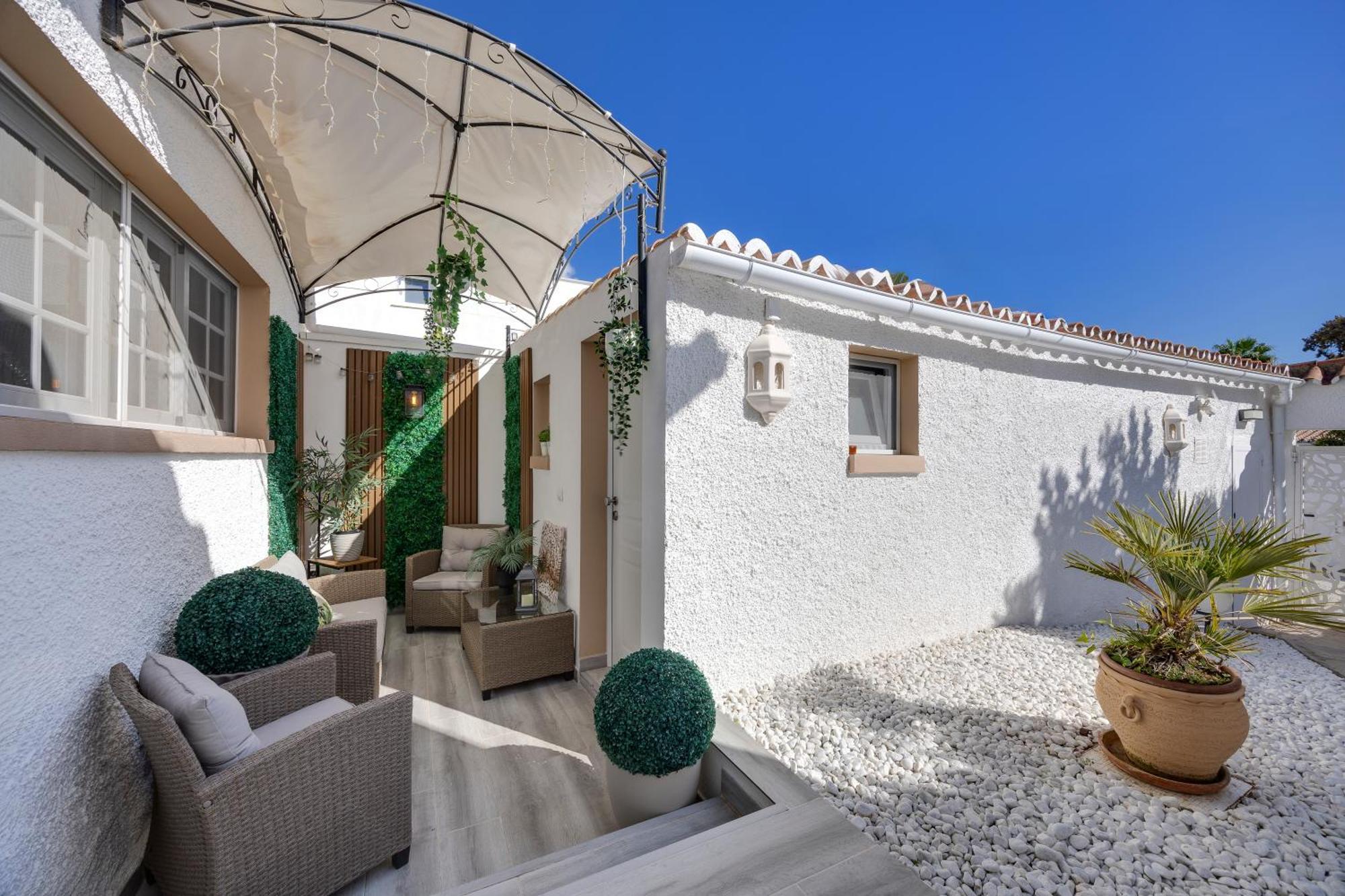 Villa Casacara Marbella Beachside Costabella -Spain 외부 사진