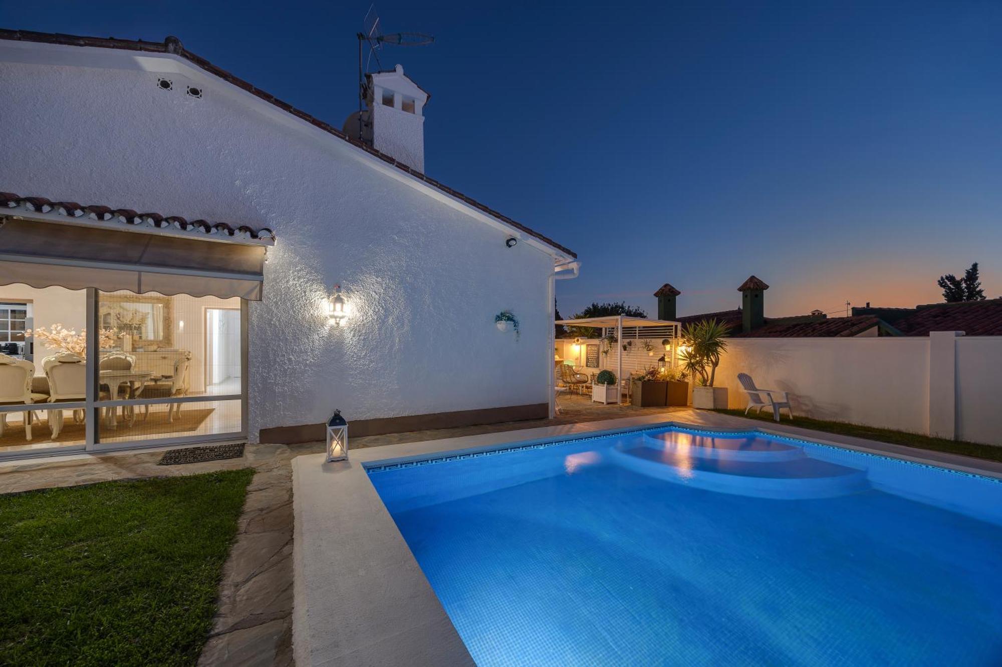 Villa Casacara Marbella Beachside Costabella -Spain 외부 사진