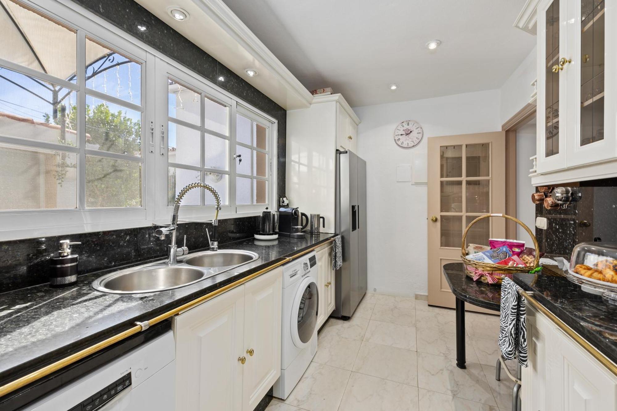 Villa Casacara Marbella Beachside Costabella -Spain 외부 사진