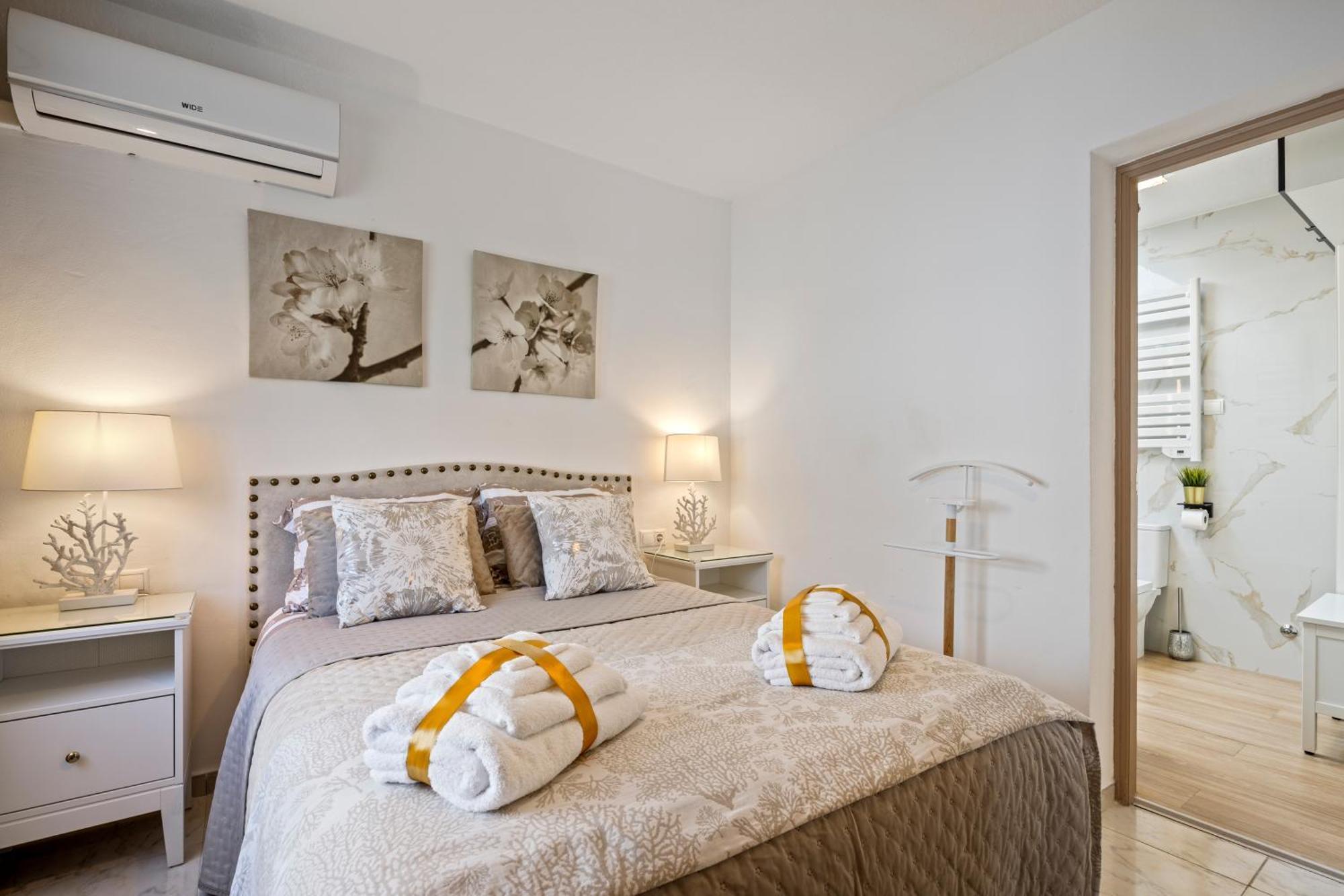 Villa Casacara Marbella Beachside Costabella -Spain 외부 사진